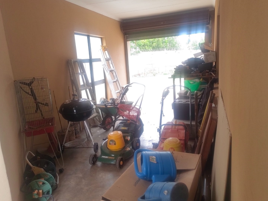 4 Bedroom Property for Sale in Rhodesdene Northern Cape